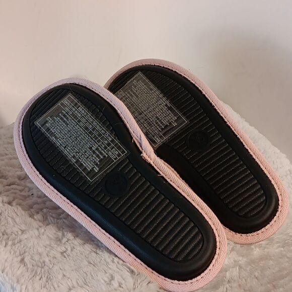 Victoria's Secret Pink PomPom Slide Slippers - Picture 5 of 7